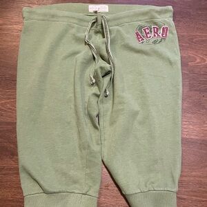 Aeropostale Olive Green capri Bottoms